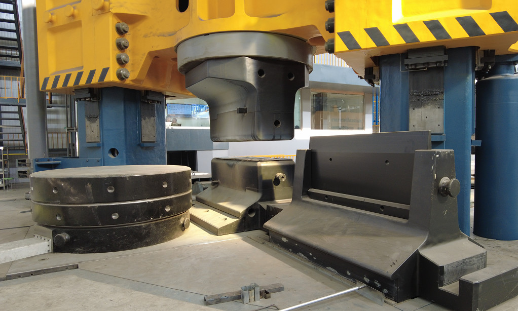 Forging Unit Quick Die Change Clamps / Quick Die Change System For ...